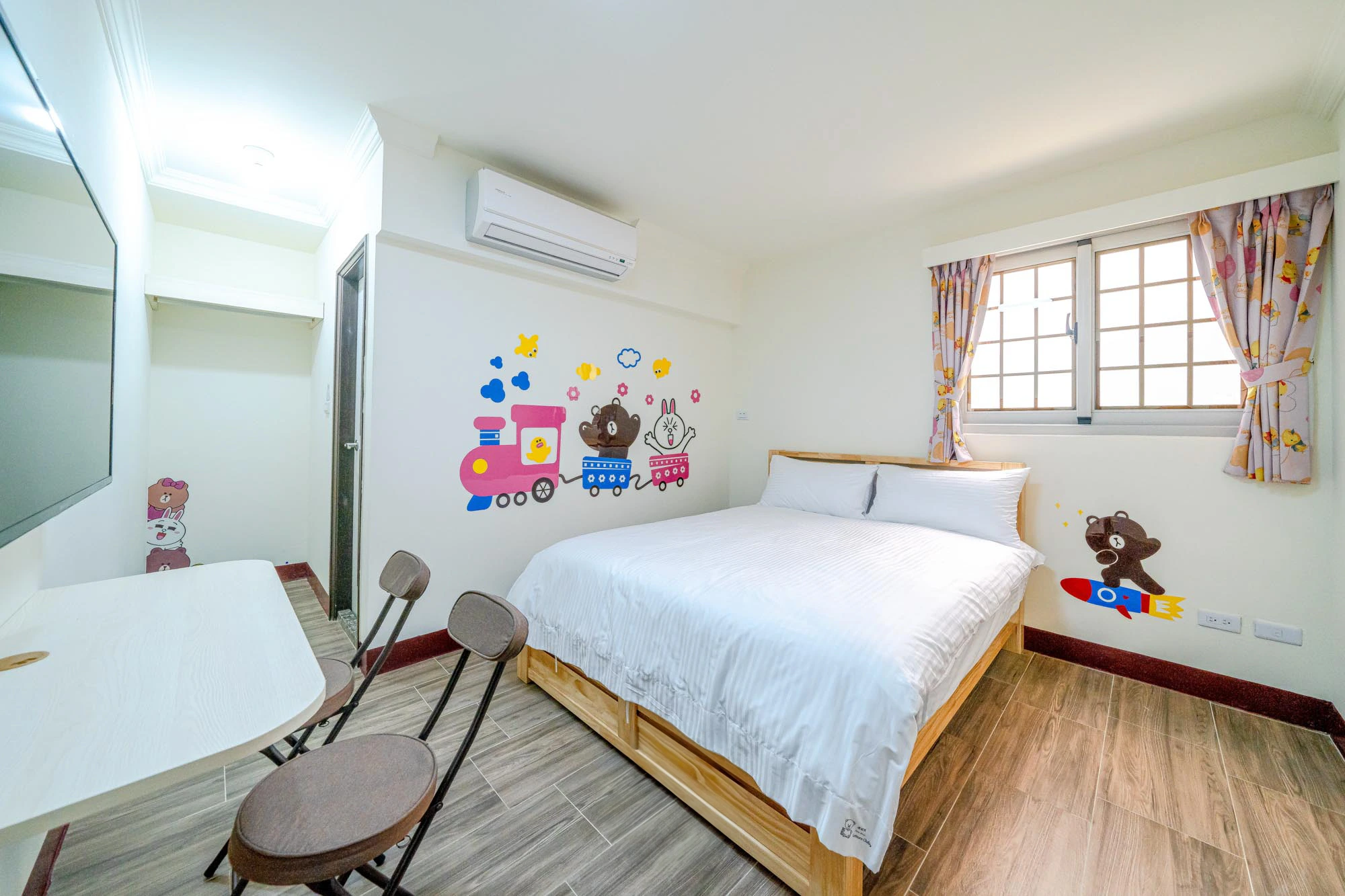 湯姆熊二人房主題裝飾